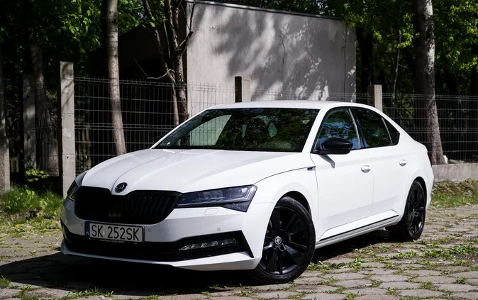 skoda Skoda Superb cena 108499 przebieg: 129000, rok produkcji 2019 z Karlino